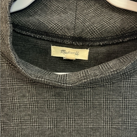 Madewell Mock Neck Cropped Blouse Size Medium M1 - Picture 2 of 3